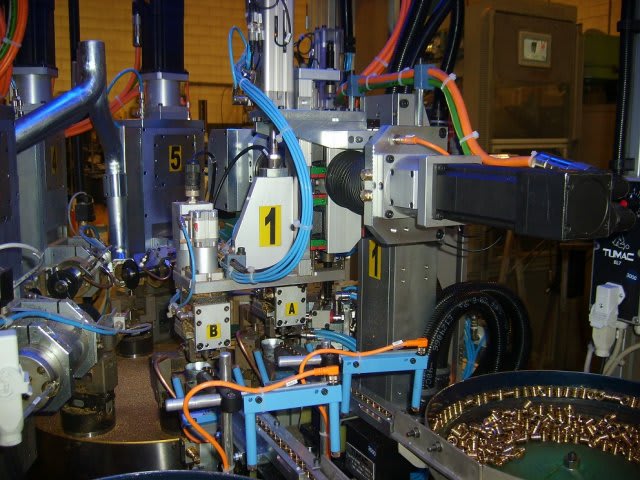 MT Zanetti Electric Automatic Machine for Cutting Pliers for Pneumatic Fittings - Transfer Machines - 2