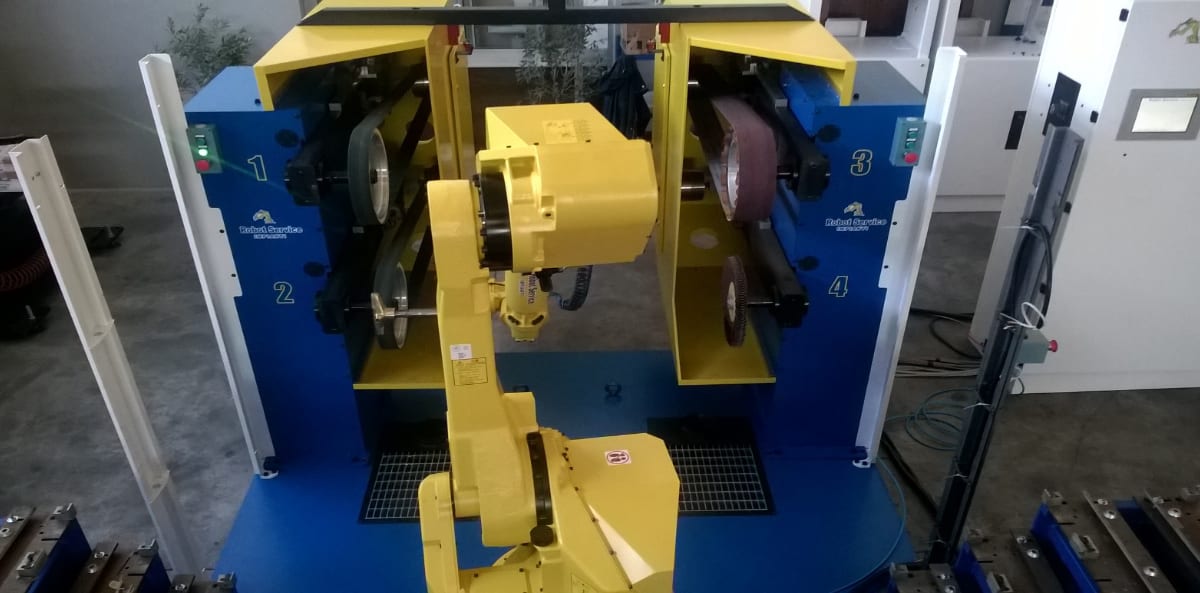 Robot Service Grinding and satin finishing for brass, aluminium and zamak parts - Grinding and Deburring Machines - 3