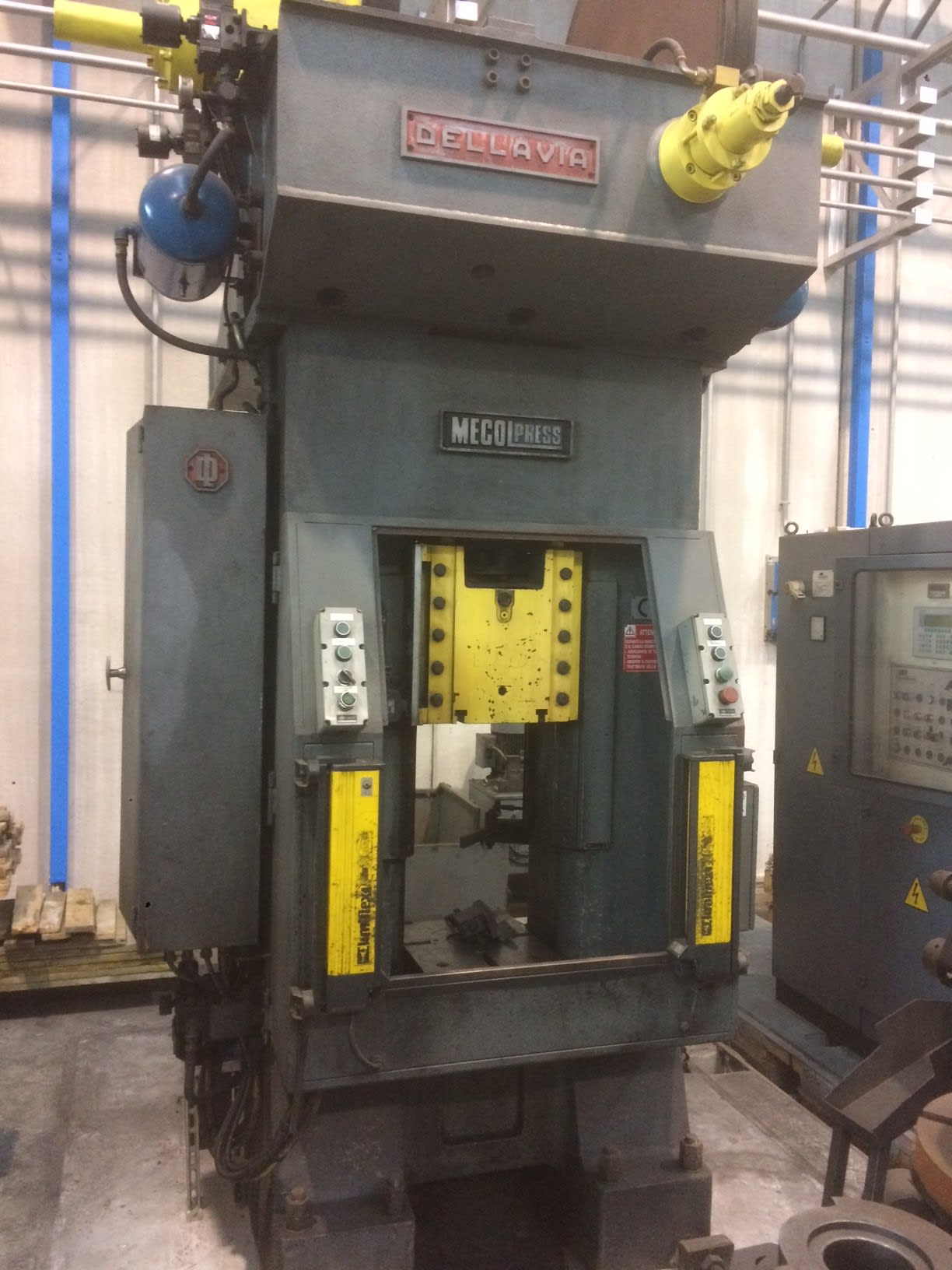 FPM Mecolpress Lecco 140 - 200 ton Screw Press - Screw Press