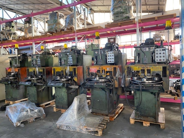 Rovetta HG20 20 ton Rotary Table - Trimming Presses