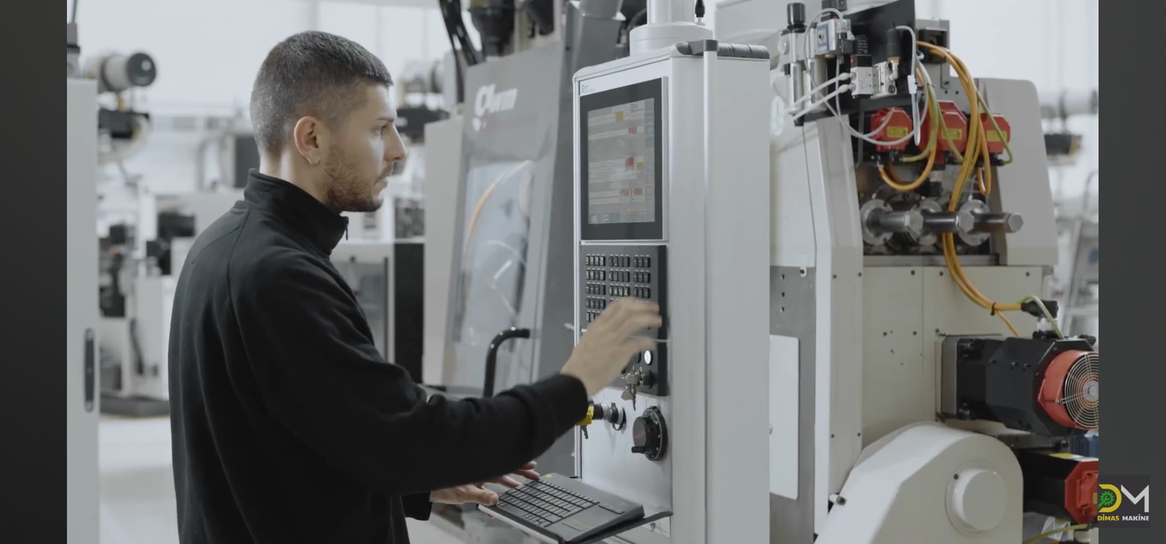 GWM Wk32 CNC 6 Spindle Automatic Lathe - Multispindle Turning Machines - 4