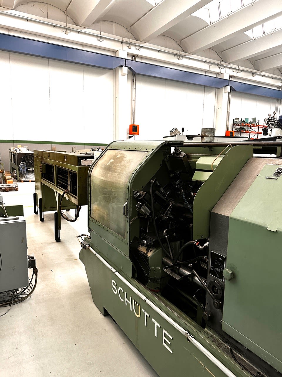 Schütte SE25 Six Spindle Lathe with Automatic Bar Feeder Giovanni Cucchi - Multispindle Turning Machines - 9