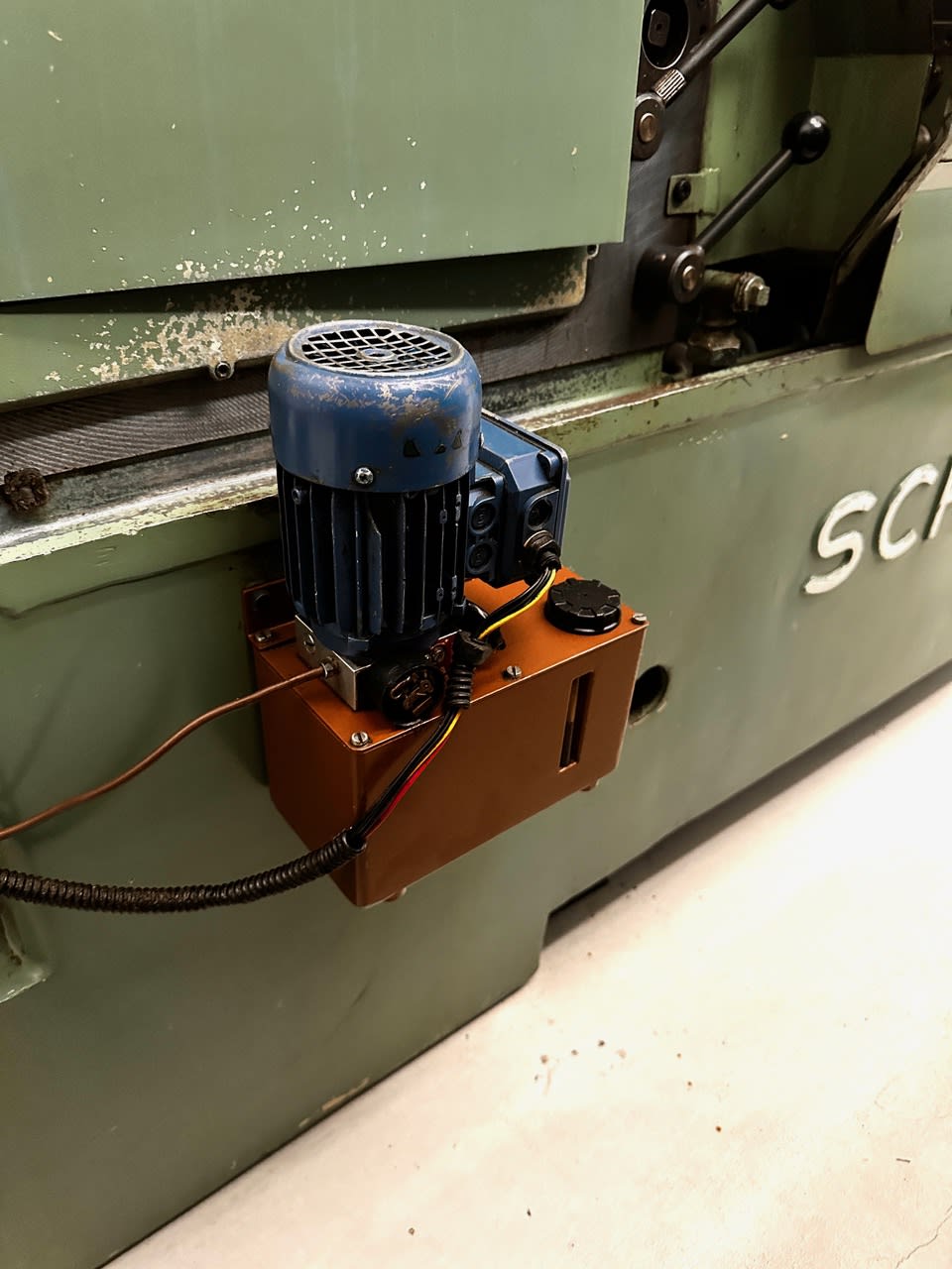 Schütte SE25 Six Spindle Lathe with Automatic Bar Feeder Giovanni Cucchi - Multispindle Turning Machines - 7