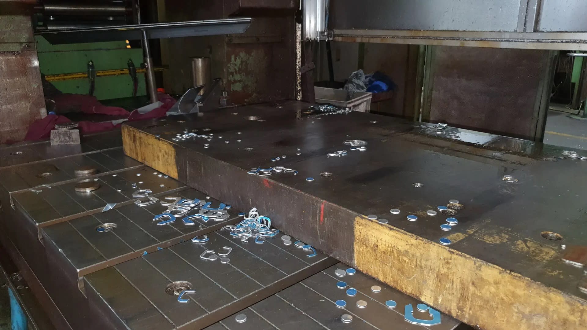 Balconi 350 ton Mechanical straight side press for cold stamping - Cold Forging Press - 7