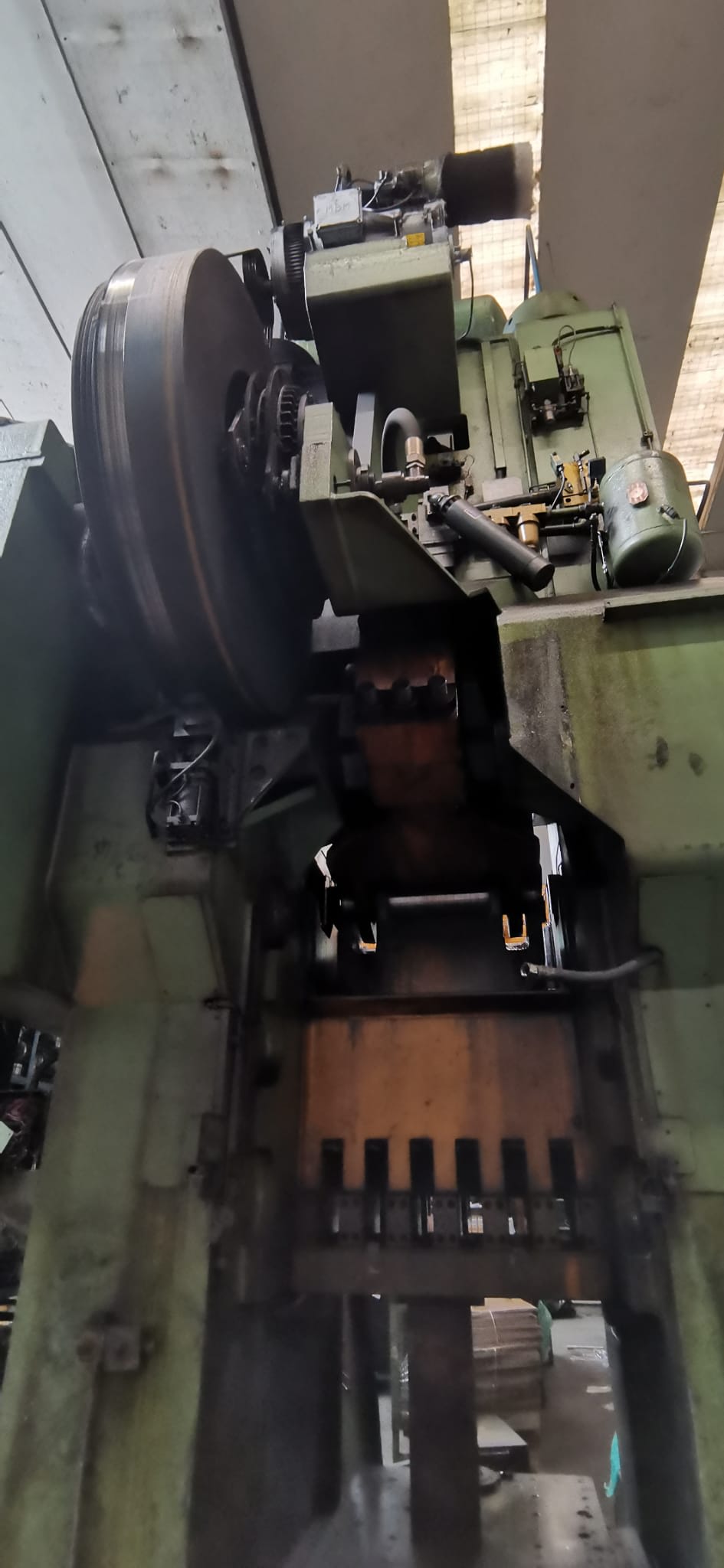 Colombo L1250 - Knuckle Joint Press - 3