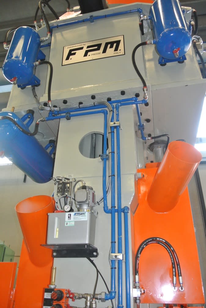 Vaccari 10 NS 500 ton - Screw Press - 3