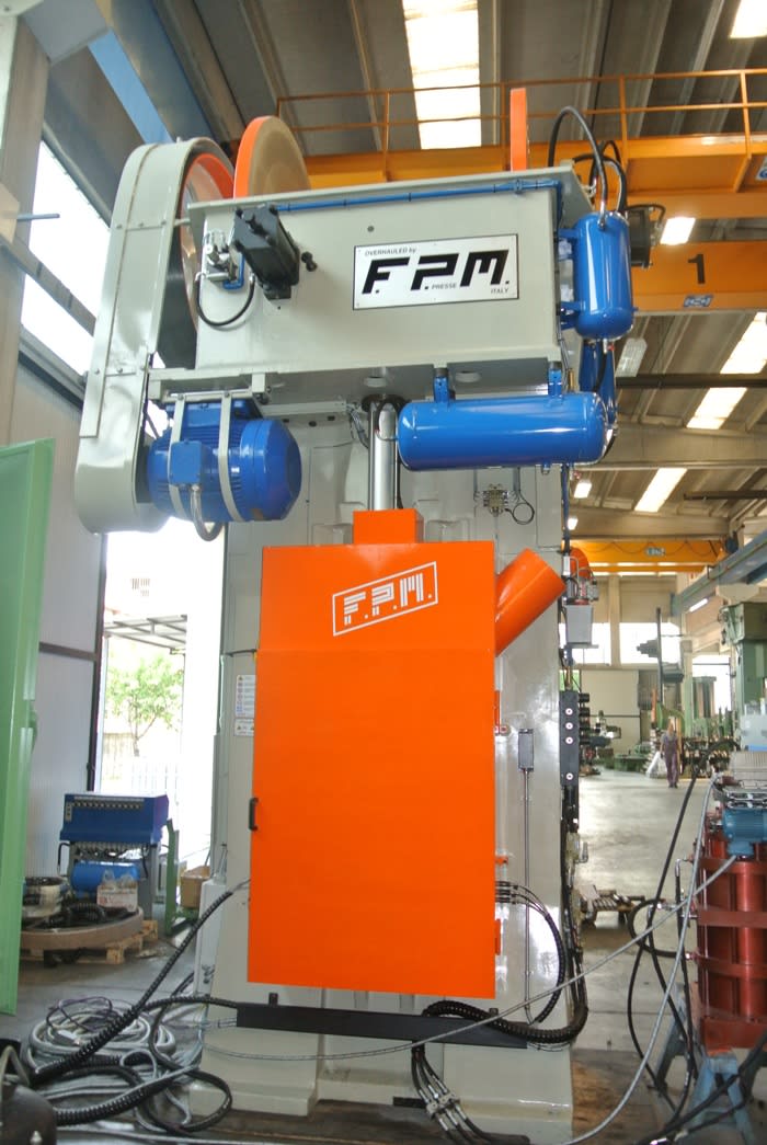 Vaccari 10 NS 500 ton - Screw Press - 2