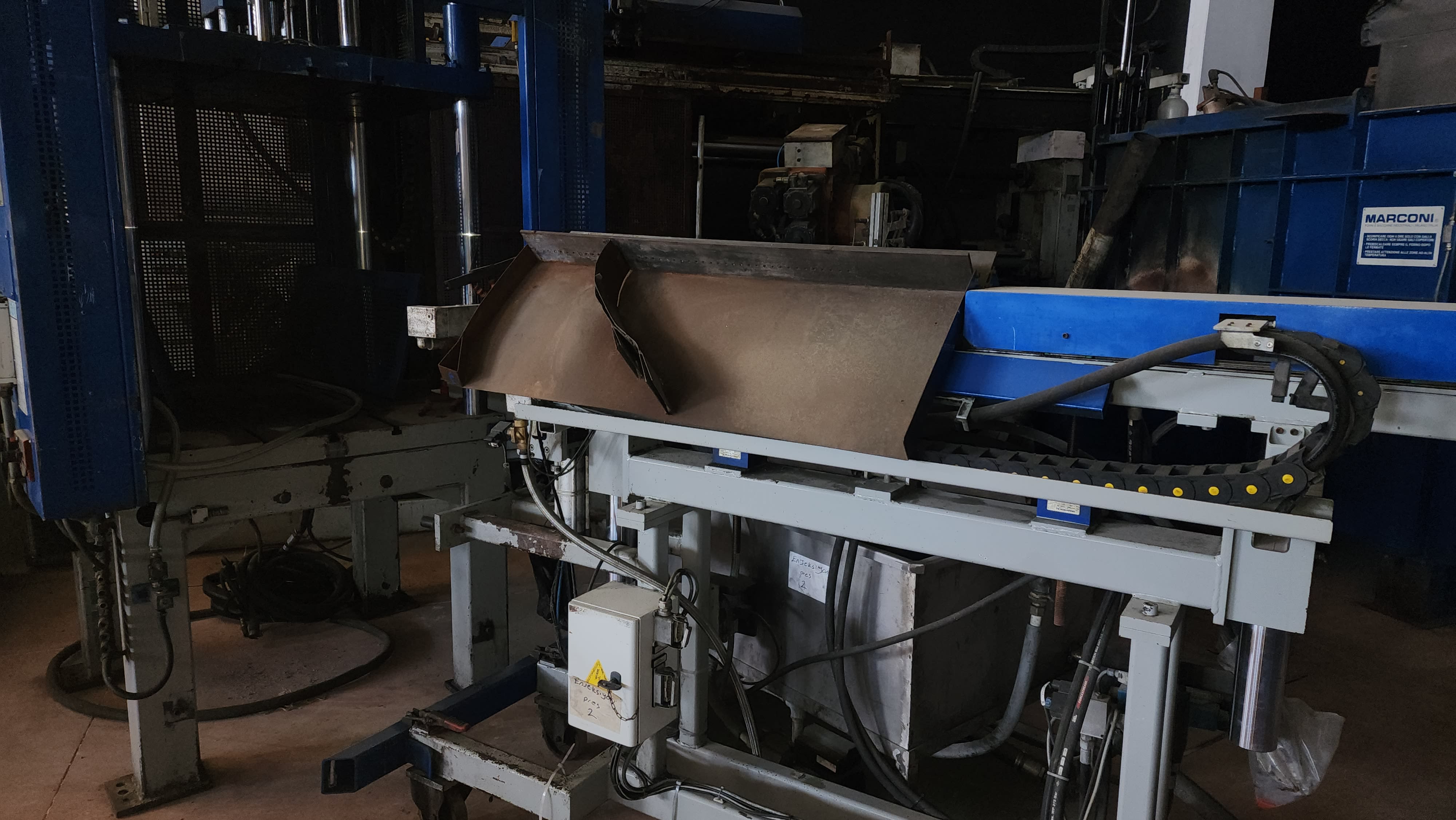 OMS 2 Robotized Die Casting Islands, 500 and 750 ton Die Casting Presses, Melting Furnaces and Trimmin Presses - Die Casting Press - 17