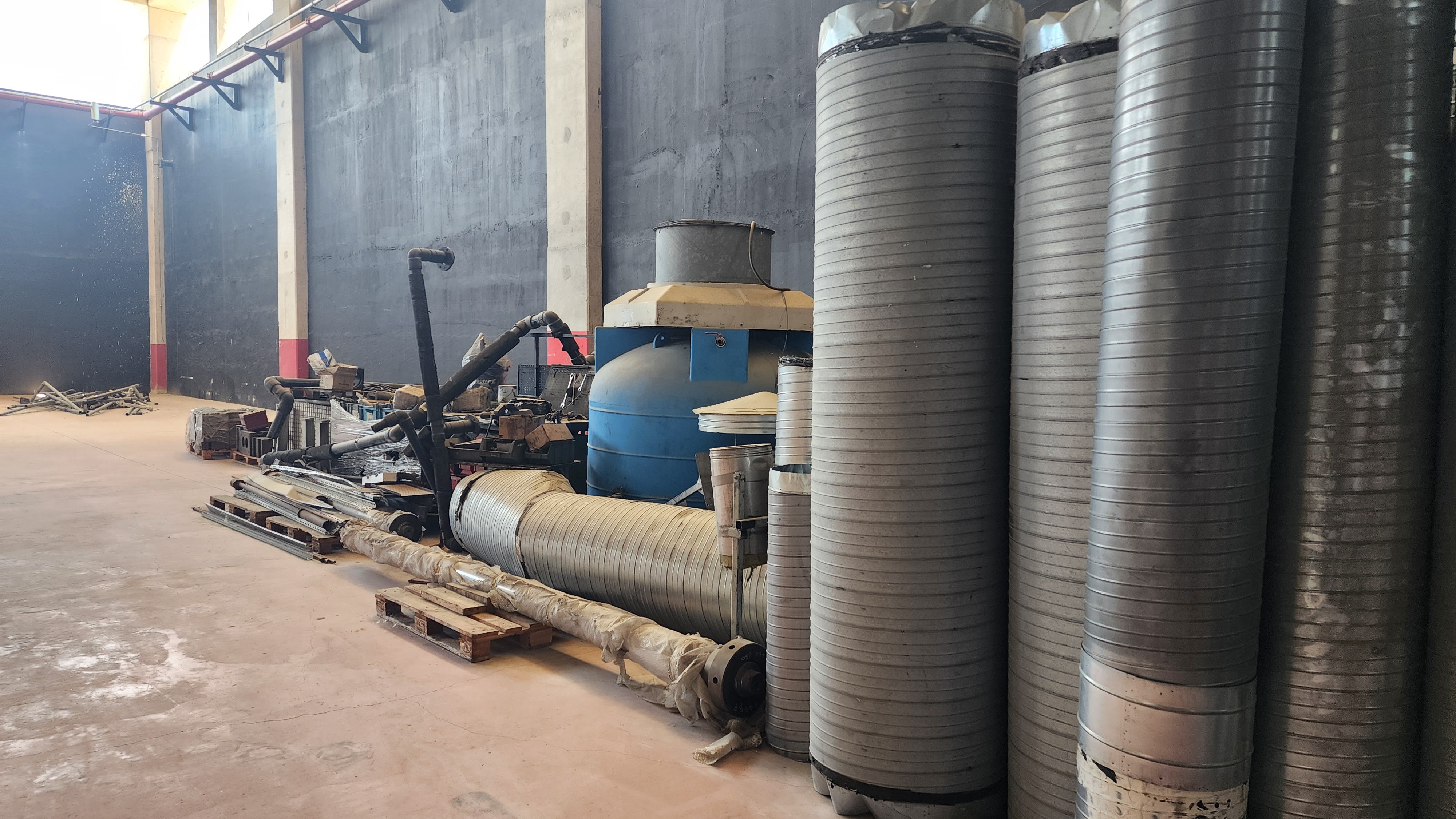 OMS 2 Robotized Die Casting Islands, 500 and 750 ton Die Casting Presses, Melting Furnaces and Trimmin Presses - Die Casting Press - 24