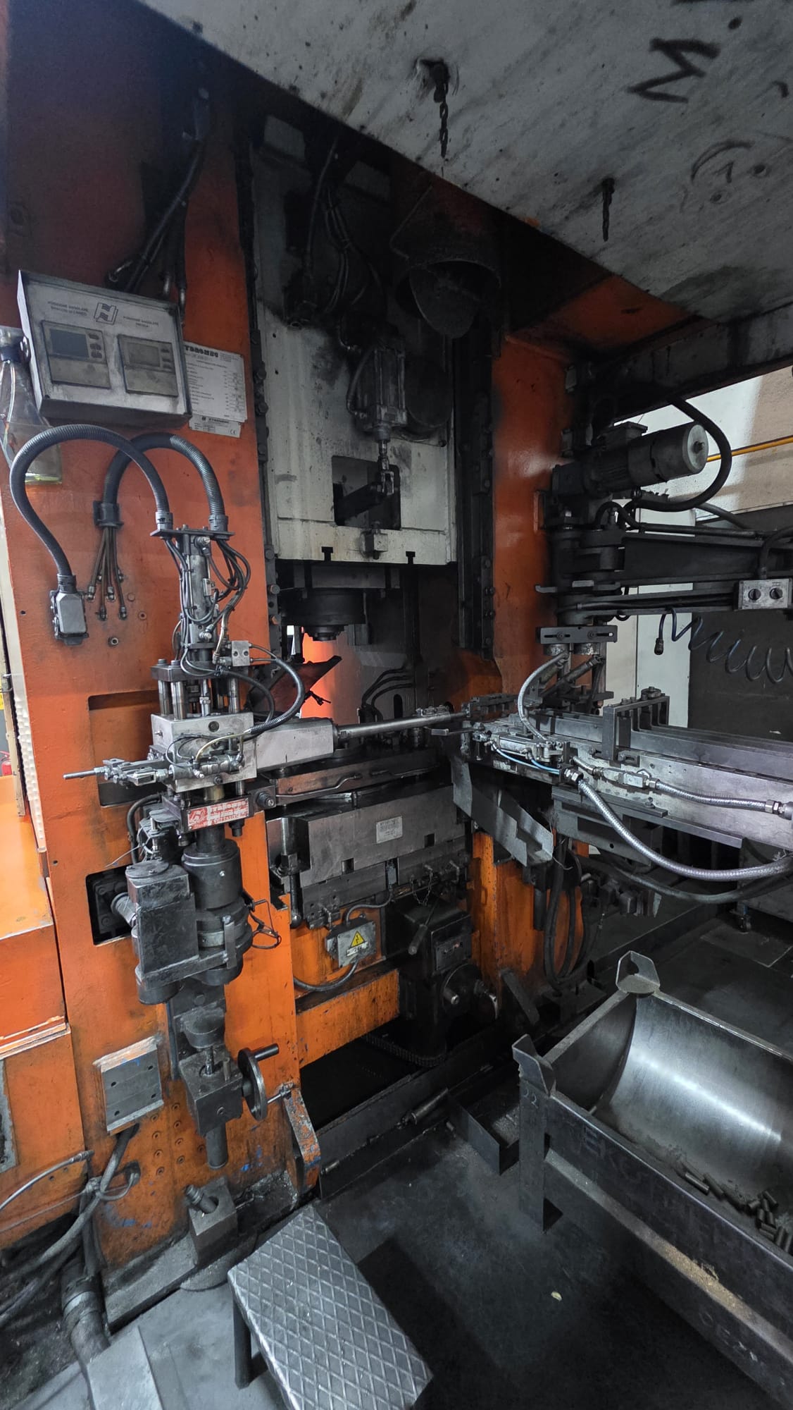 Hydromec HF2500 250 ton Forging Line with Automatic Press - Brass Hot Forging Press - 7