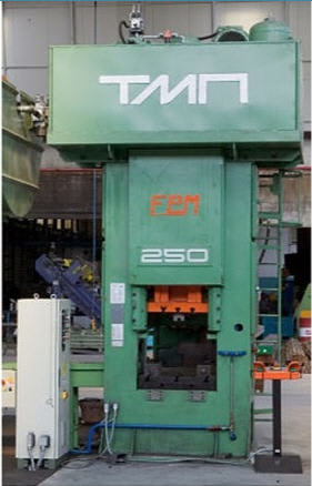 VORONEZH KJ 9543 - Trimming Presses