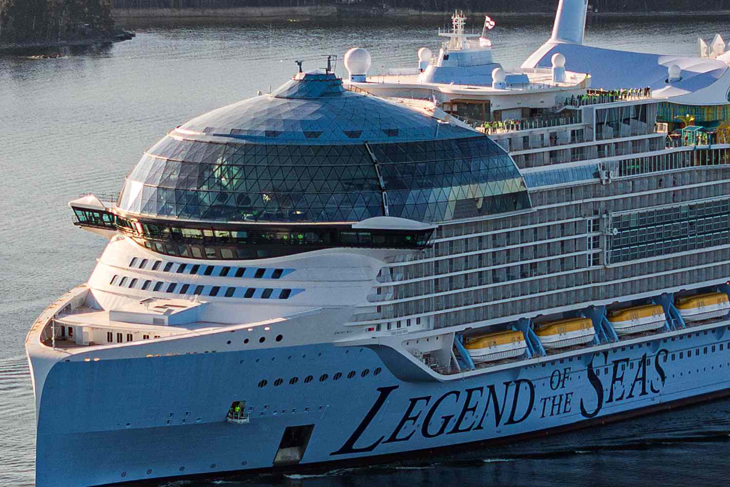 Royal Caribbean estrena su tercer barco de la clase Icon