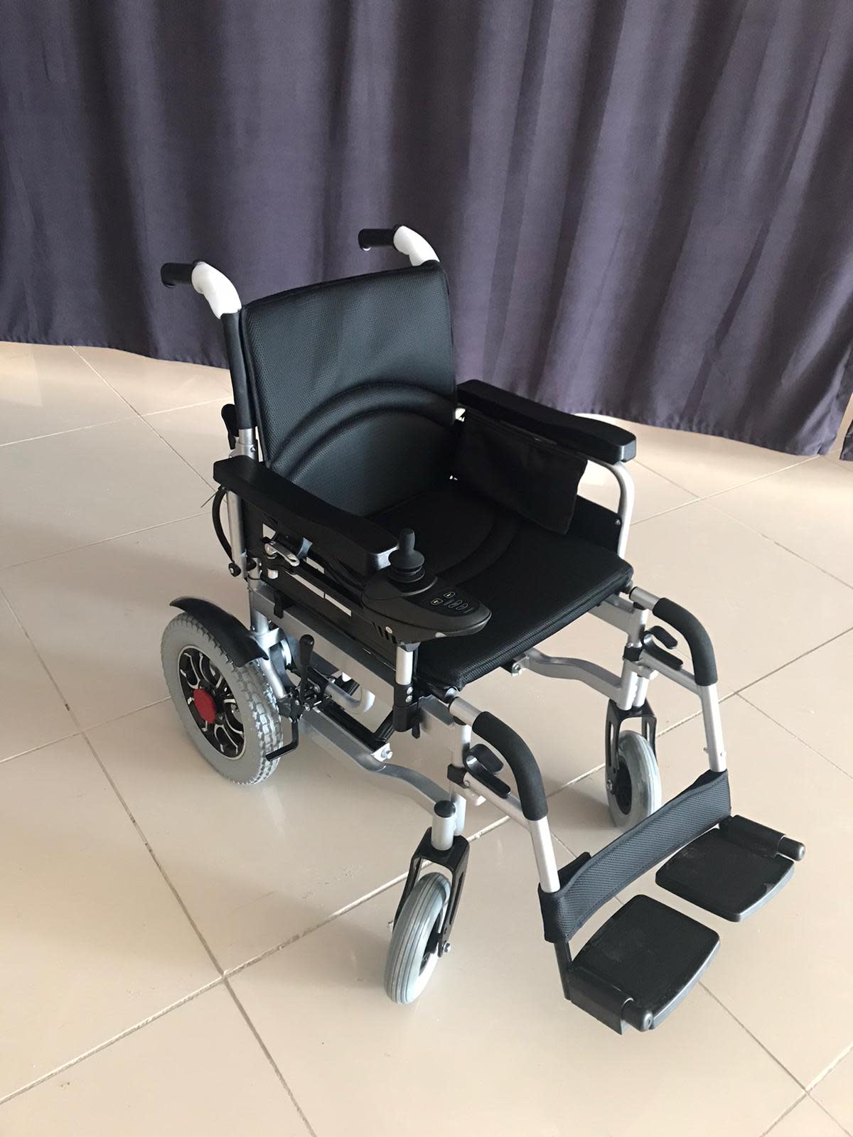 Pulsemed Akülü Tekerlekli Sandalye N560 3