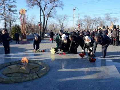 Мероприятия, посвященные Дню Героев Отечества, в Оренбурге прошли без губернатора и мэра