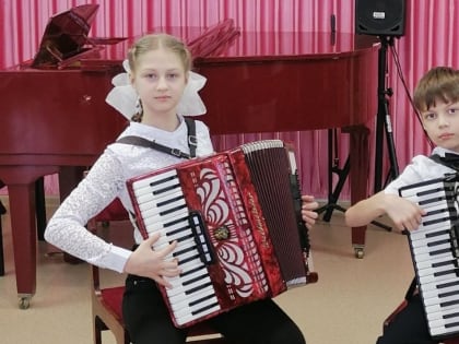 В сорочинской “Лире” провели очередной концерт