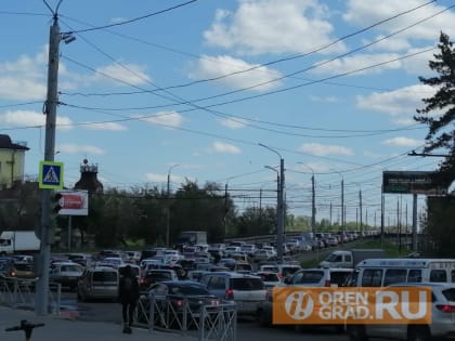 Администрация Оренбурга пояснила, когда улица Чичерина превратиться в двустороннюю