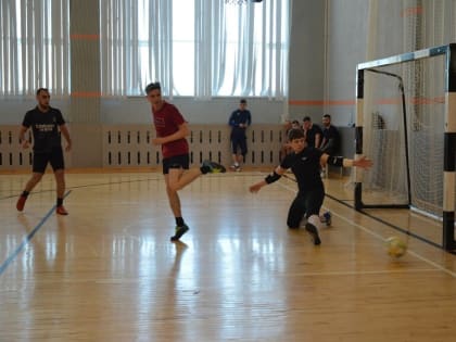 Стартовал чемпионат по мини-футболу