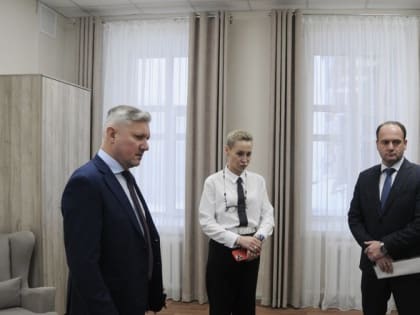 Владимир Бобров посетил областной филиал фонда «Защитники Отечества»