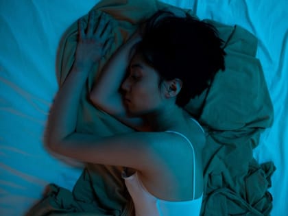 Неожиданная вещь, которая спасёт ваш сон, если вы много думаете ночью