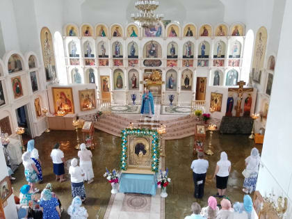 БОЖЕСТВЕННАЯ ЛИТУРГИЯ И КРЕСТНЫЙ ХОД С ТАБЫНСКОЙ ИКОНОЙ БОЖИЕЙ МАТЕРИ В КУВАНДЫКЕ