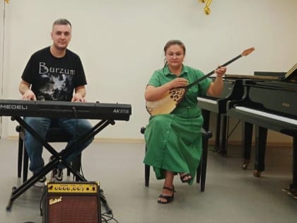 Синтезатор и домбра. В детскую музыкальную школу в Оренбурге приобрели новые инструменты