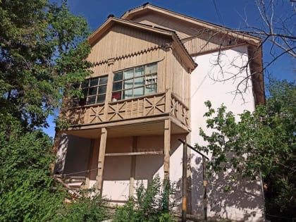 Советский декор, деревянные веранды и уютные балконы