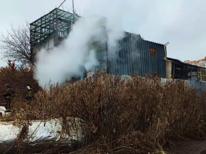Тело мужчины найдено после пожара в шиномонтажной мастерской