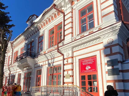 В Бугуруслане состоялось открытие обновленной детской школы искусств №1