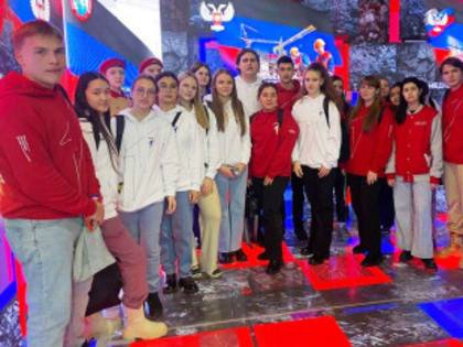 Ученики семи школ Оренбургского района приняли участие в работе выставки-форума «Россия» в Москве