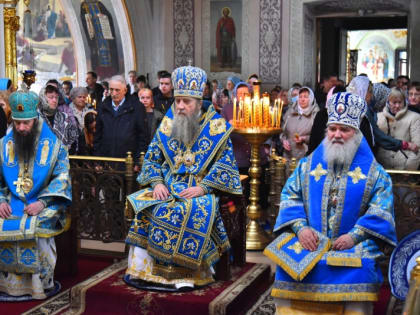 ЕПИСКОП ОРСКИЙ И ГАЙСКИЙ ИРИНЕЙ СОСЛУЖИЛ МИТРОПОЛИТУ ВЕНИАМИНУ В ПРАЗДНИК БЛАГОВЕЩЕНИЯ ПРЕСВЯТОЙ БОГОРОДИЦЫ
