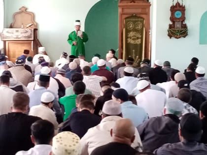 В Орской соборной мечети встретили Курбан – Байрам