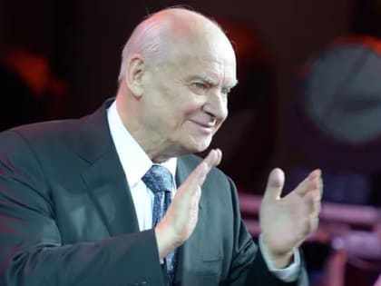 Умер муж Пахмутовой и автор песни «Трус не играет в хоккей» Николай Добронравов