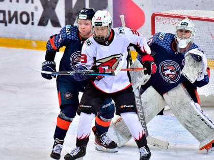 Одолели «Омские Крылья» в юбилейном матче