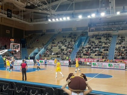 Баскетбольный клуб «Надежда» из Оренбурга уступила курскому «Динамо» в домашнем матче