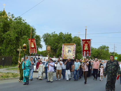 ЕПИСКОП ОРСКИЙ И ГАЙСКИЙ ИРИНЕЙ ВОЗГЛАВИЛ КРЕСТНЫЙ ХОД В ДЕНЬ ПРАЗДНОВАНИЯ В ЧЕСТЬ ТАБЫНСКОЙ ИКОНЫ БОЖИЕЙ МАТЕРИ В ОРСКЕ
