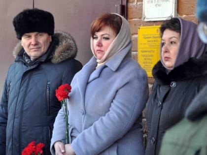 Мемориальные доски в честь погибших героев