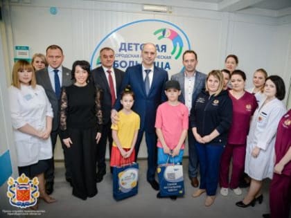 Губернатор Денис Паслер принял участие в открытии модульной поликлиники № 5 в Оренбурге
