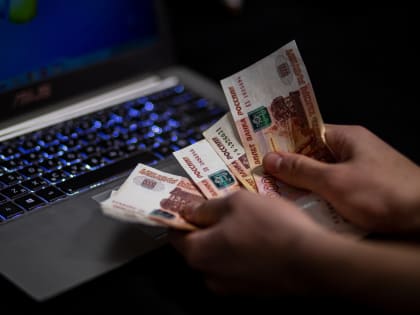 Центробанк внес в реестр черных кредиторов еще три оренбургских компании