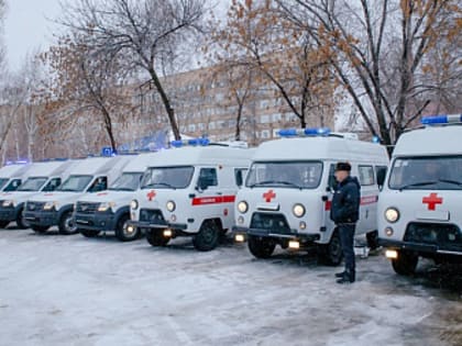 На 14 автомобилей увеличился автопарк службы скорой помощи региона