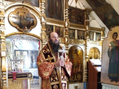 ПРЕОСВЯЩЕННЫЙ ИРИНЕЙ ВОЗГЛАВИЛ БОГОСЛУЖЕНИЕ В НЕДЕЛЮ 2-Ю ПО ПАСХЕ В НИКОЛЬСКОМ ХРАМЕ МЕДНОГОРСКА