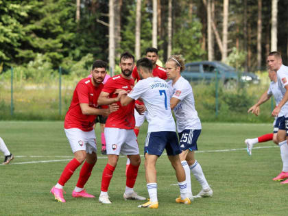 «Оренбург» на сборах в Турции сыграл вничью с «Габалой» и разгромил «Суклею»