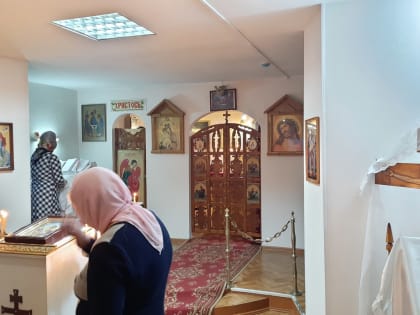 ЕПИСКОП ОРСКИЙ И ГАЙСКИЙ ИРИНЕЙ ВОЗГЛАВИЛ БОЖЕСТВЕННУЮ ЛИТУРГИЮ В НИКОЛЬСКОМ ХРАМЕ НОВООРСКА