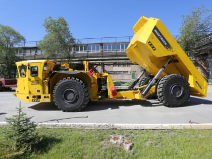 на комбинат поступило более 15 единиц горно-шахтной самоходной техники