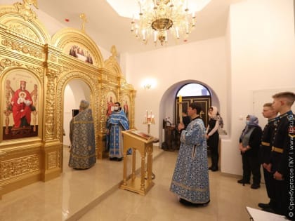 В кадетском храме-часовне  отслужили первую божественную литургию