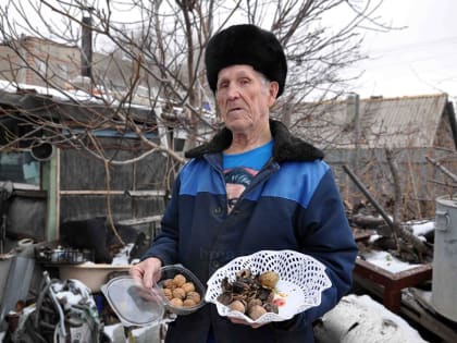 Десять лет художник не терял надежды попробовать орех