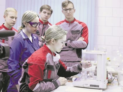 Студенты МИСИС ищут решение производственных проблем вместе с металлургами Уральской Стали