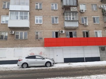 «Сидел в тюрьме и устраивал дома притон»: соседи рассказали о заживо сгоревших в многоэтажке отце и детях из Оренбурга