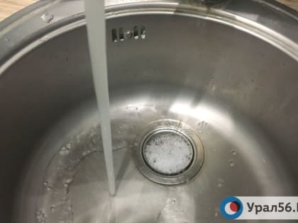 Из-за остановки работы Южно-Уральского водозабора в центре Оренбурга проблемы с водой