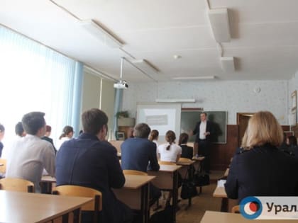 В Госдуме предложили поощрять школьников деньгами за отличную учебу