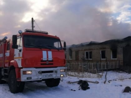 9 часов спасатели тушили пожар в селе Банное Гайского ГО